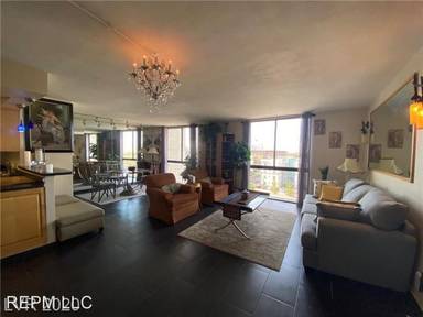 Main picture of Wimbledon Tennis Club Condos