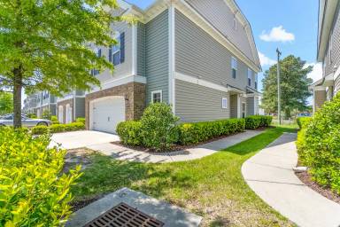 Main picture of 512 Abelia Way