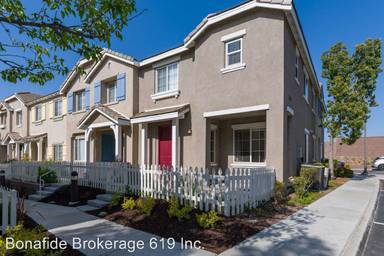Main picture of 1484 Canvas Dr