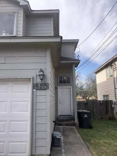 Main picture of 820-822 Sagewood Trl