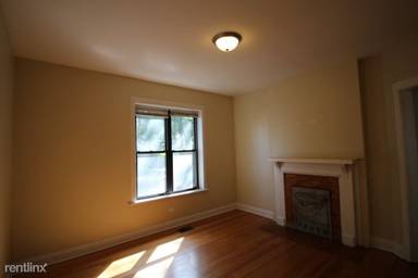 Main picture of 5032 N Western Ave