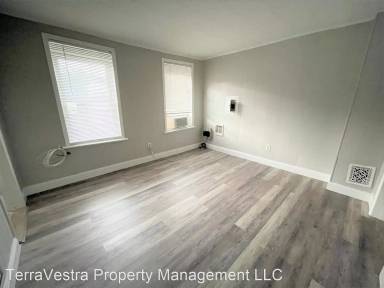 Main picture of 281 Spring St