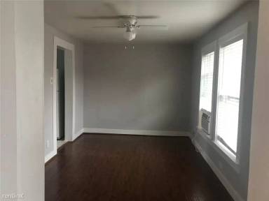 Main picture of 206 Amundsen St