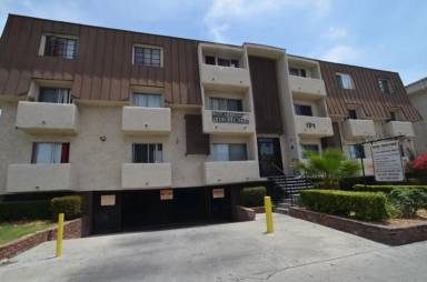 Main picture of 134 S Normandie Ave