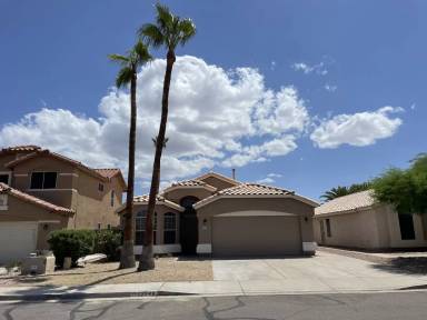 Main picture of 12549 W Cambridge Ave