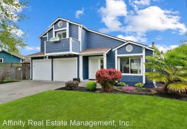 Main picture of 16205 Winchester Dr E