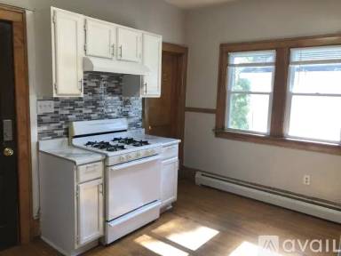 Main picture of 1508 Oliver Ave N