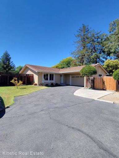 Main picture of 37 Liahona Ct