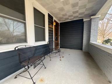 Main picture of 1517 W Church St