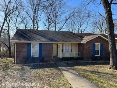 Main picture of 3082 Woody Ln