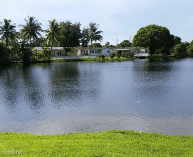 Main picture of Reflections at Pembroke Pines