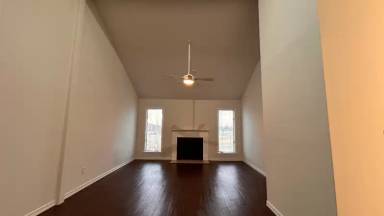 Main picture of 1309 W Olrich St