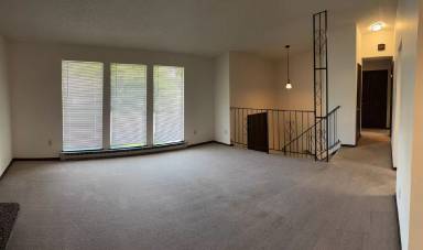 Main picture of 2417 S Glenn Rd