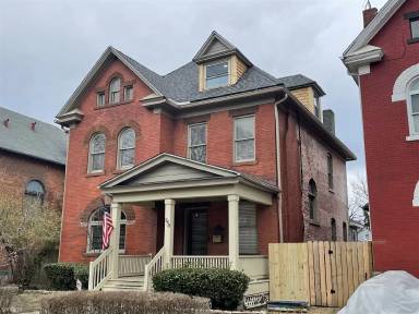 Main picture of 248 S 17th St