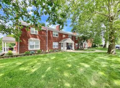 Main picture of 1726-1736 NW Blvd