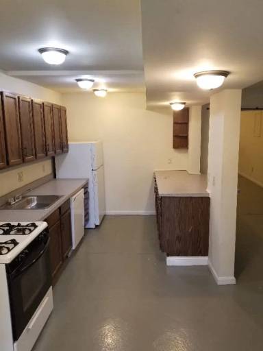 Main picture of 2611 Eden Ave