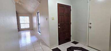 Main picture of 10922 Lake Path Dr