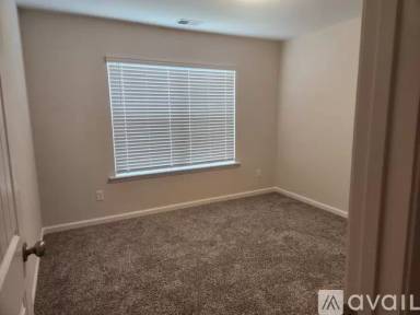 Main picture of 271 Chestnut Dr