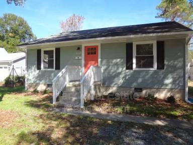 Main picture of 602 Hillsborough Rd