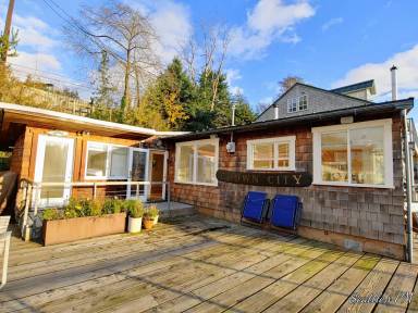 Main picture of 5619 Seaview Ave NW