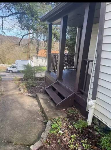 Main picture of 4564 Hamilton Ave