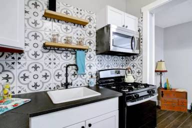 Main picture of 438 Pruitt Ave