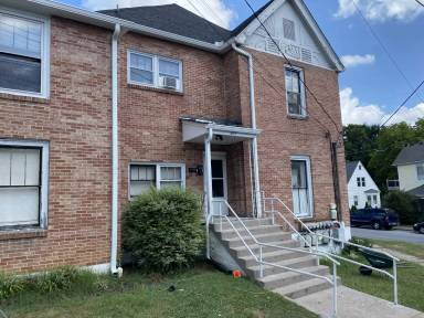 Main picture of 605 Rose St