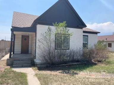 Main picture of 1814 W 17th St