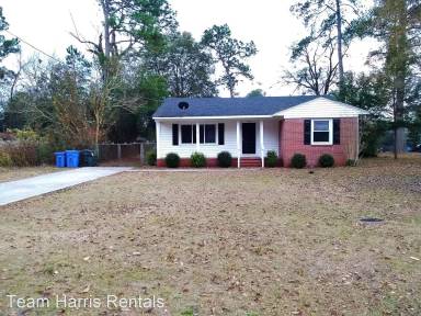 Main picture of 1015 Hemlock Dr