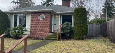 Main picture of 6315 SE 45th Ave