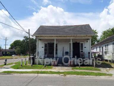 Main picture of 1776 N Miro St