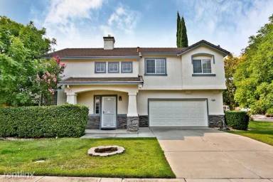 Main picture of 5346 Fairside Way