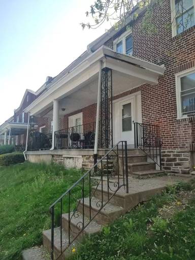 Main picture of 846 E Stafford St
