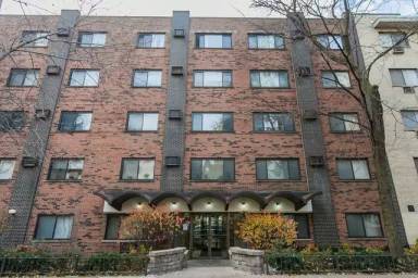 Main picture of 421 W Barry Ave Apartments