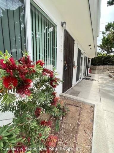 Main picture of 1126 W Redwood St