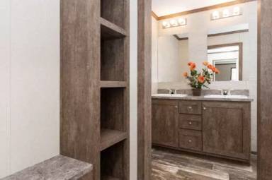 Main picture of 1094 Peachtree Ct