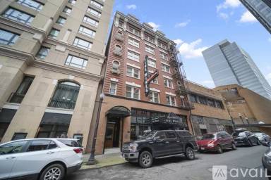 Main picture of 620 SW Park Ave