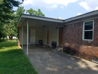 Main picture of 713 Sorrells Dr