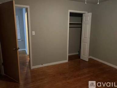 Main picture of 319 S 6th St