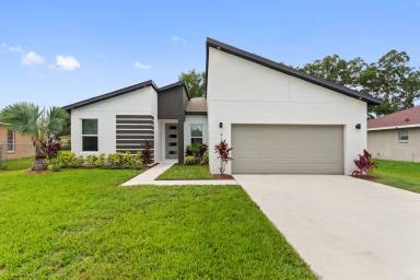 Main picture of 412 Lark Ct