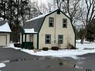 Main picture of N68W33770 County Road K