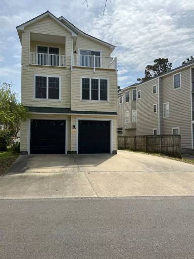 Main picture of 3705 Pendleton Ave