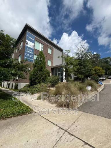 Main picture of 411 Wooster St