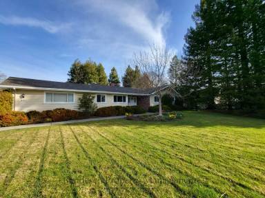 Main picture of 460 Piezzi Ln