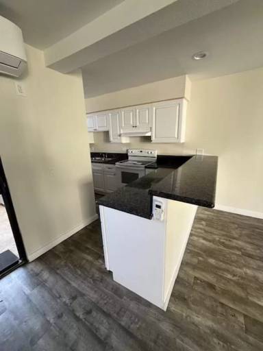 Main picture of 8608 Foothill Blvd
