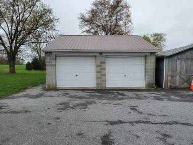Main picture of 1306 Breneman Rd