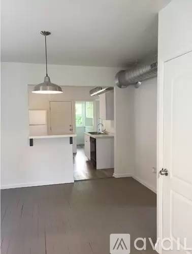 Main picture of 180 W Delavan Ave