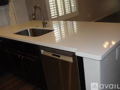Main picture of 2213 E Stacey Rd