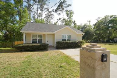 Main picture of 933 Ashburn Dr