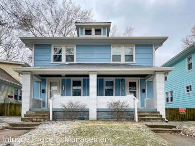 Main picture of 1909 E Pleasant Run Parkway South Dr